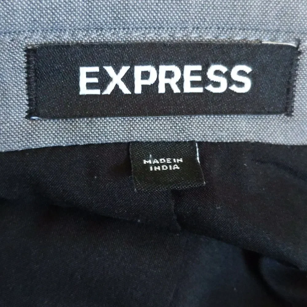 Express Men's medium gray suit, Extra Slim, jacket size 44, pants 32x34, EUC